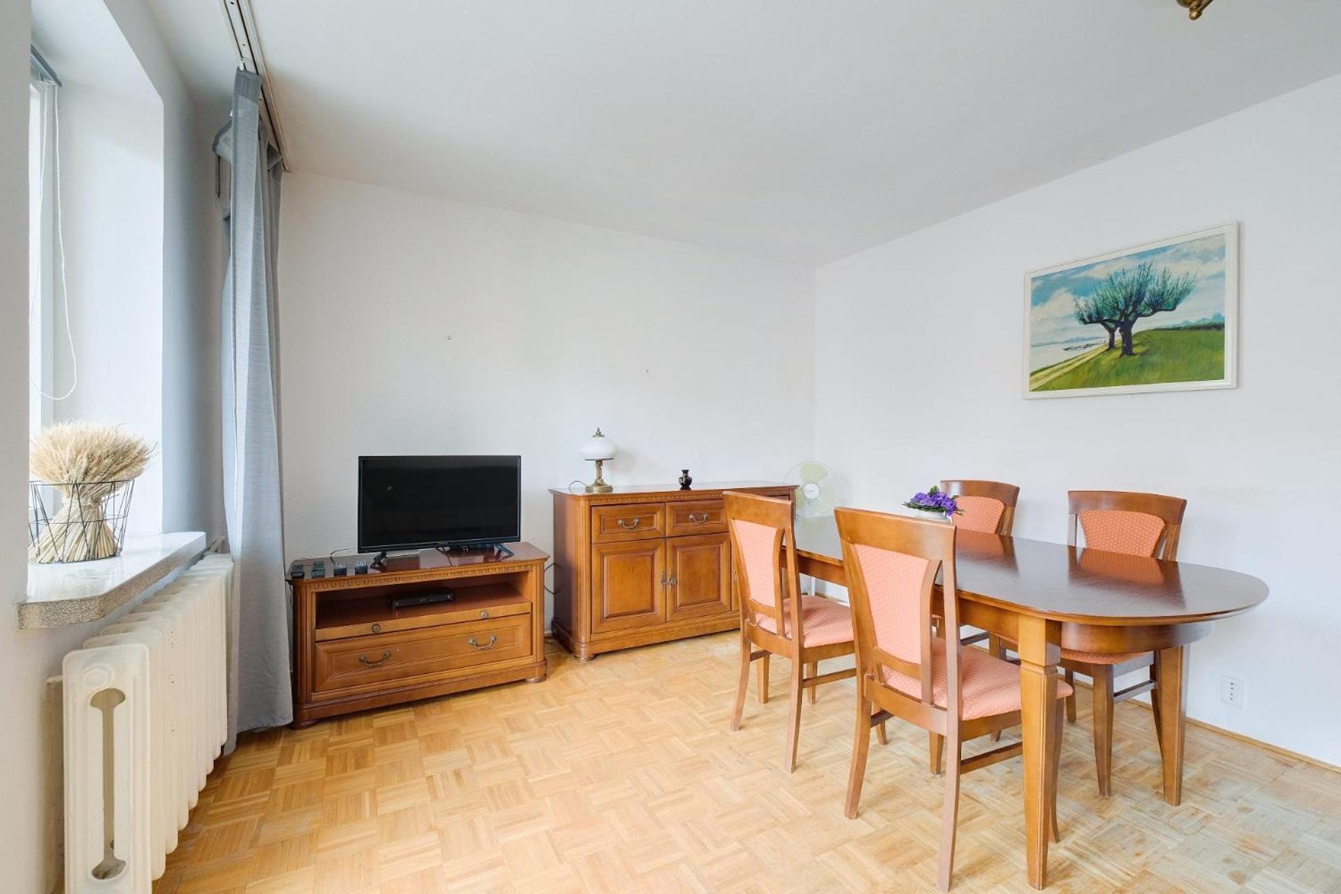 Spacious Apartment In Green Location Warsawa Bagian luar foto